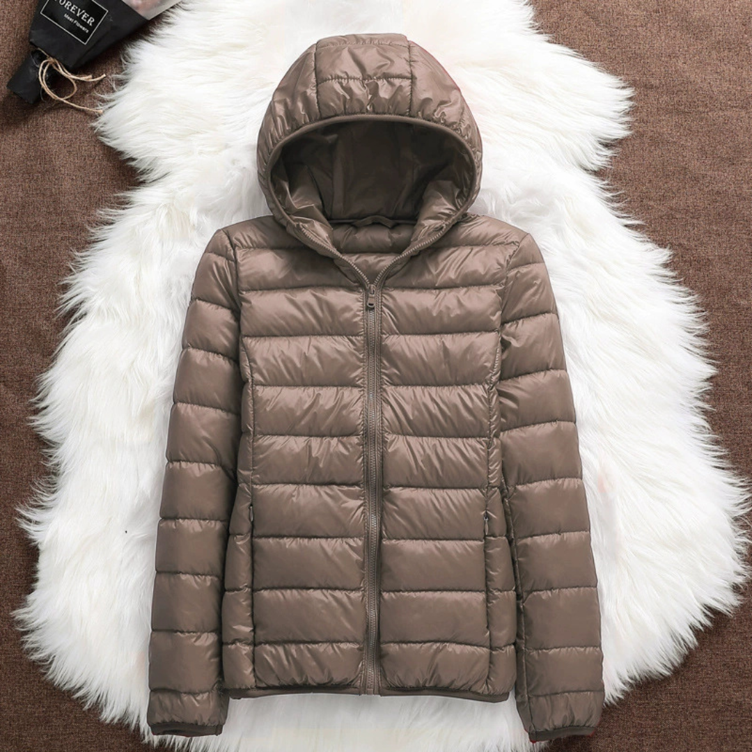 Lightweight padded jacket in champagne