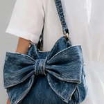 Retro bow detail bag