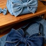 Retro bow detail bag