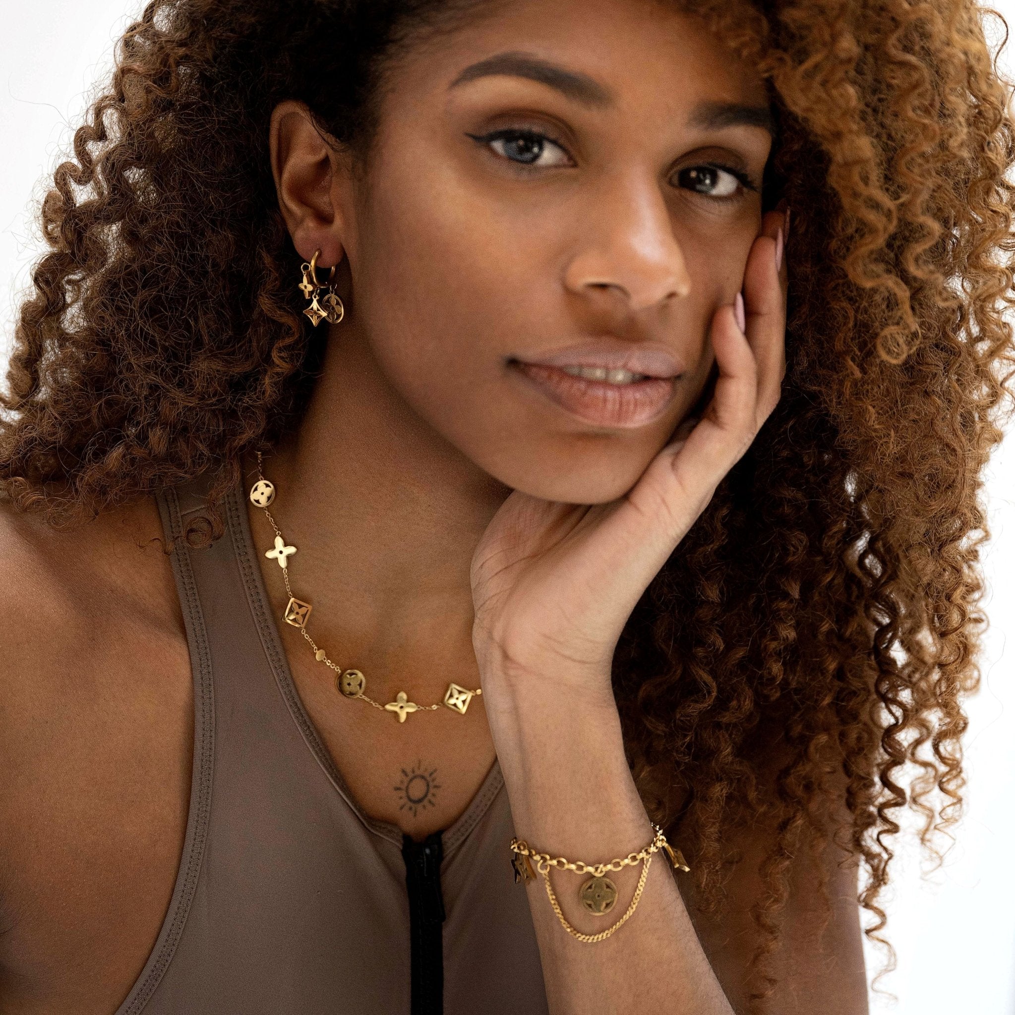 Quatrefoil-Station Necklace by Eleanor Vale