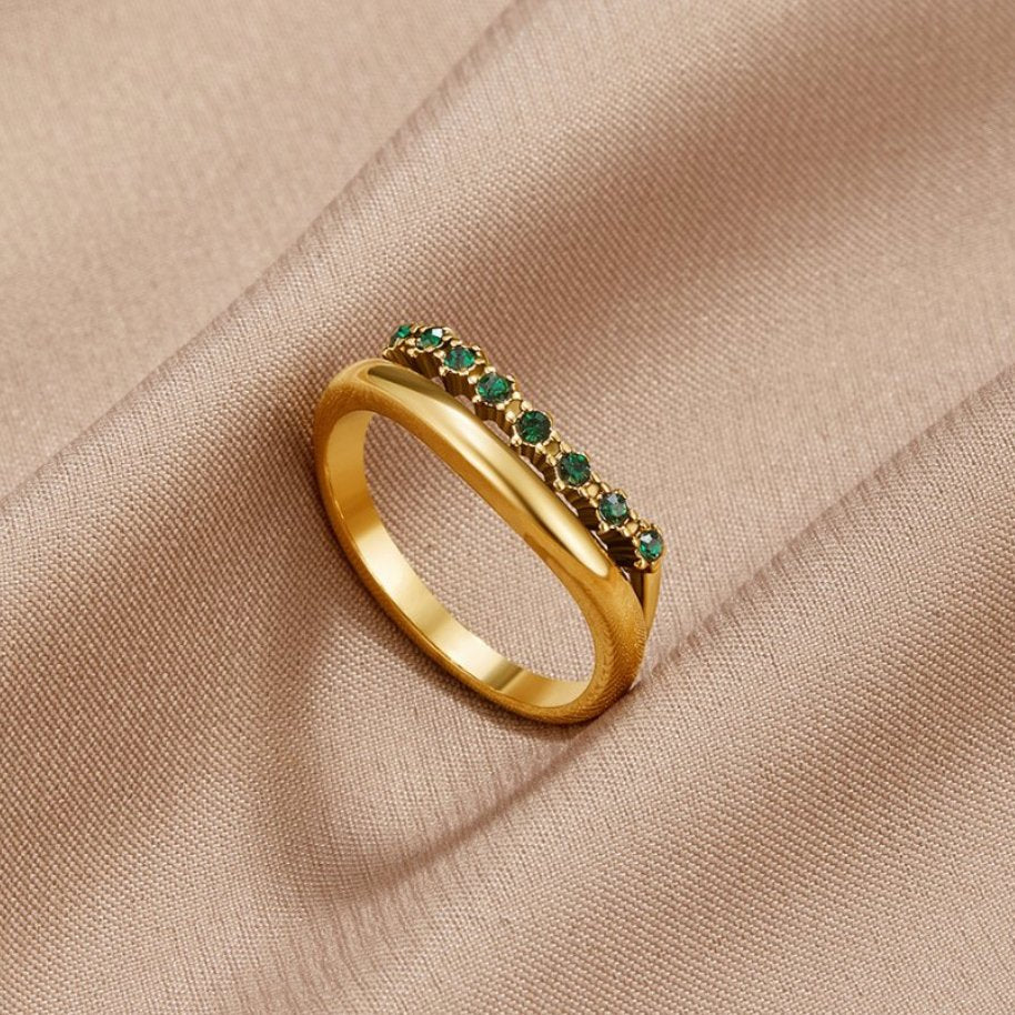 Emerald-Bar Ring by Eleanor Vale